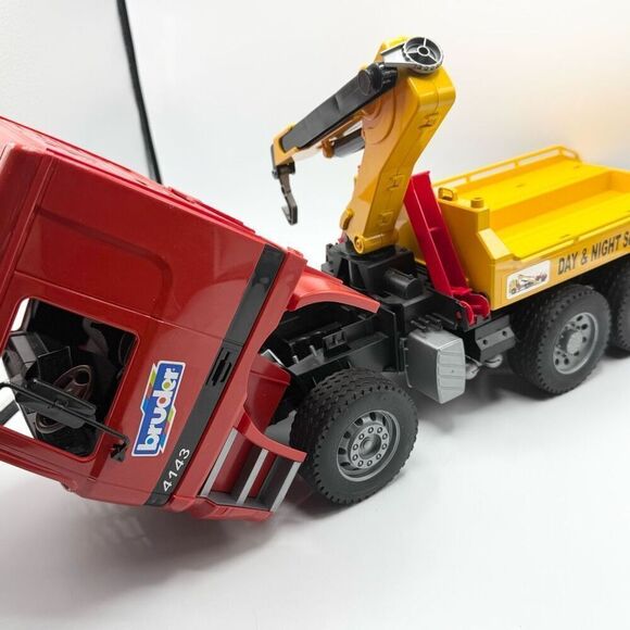 Bruder Night & Day Service Wrecker Tow Truck #4143 - Picture 8 of 11